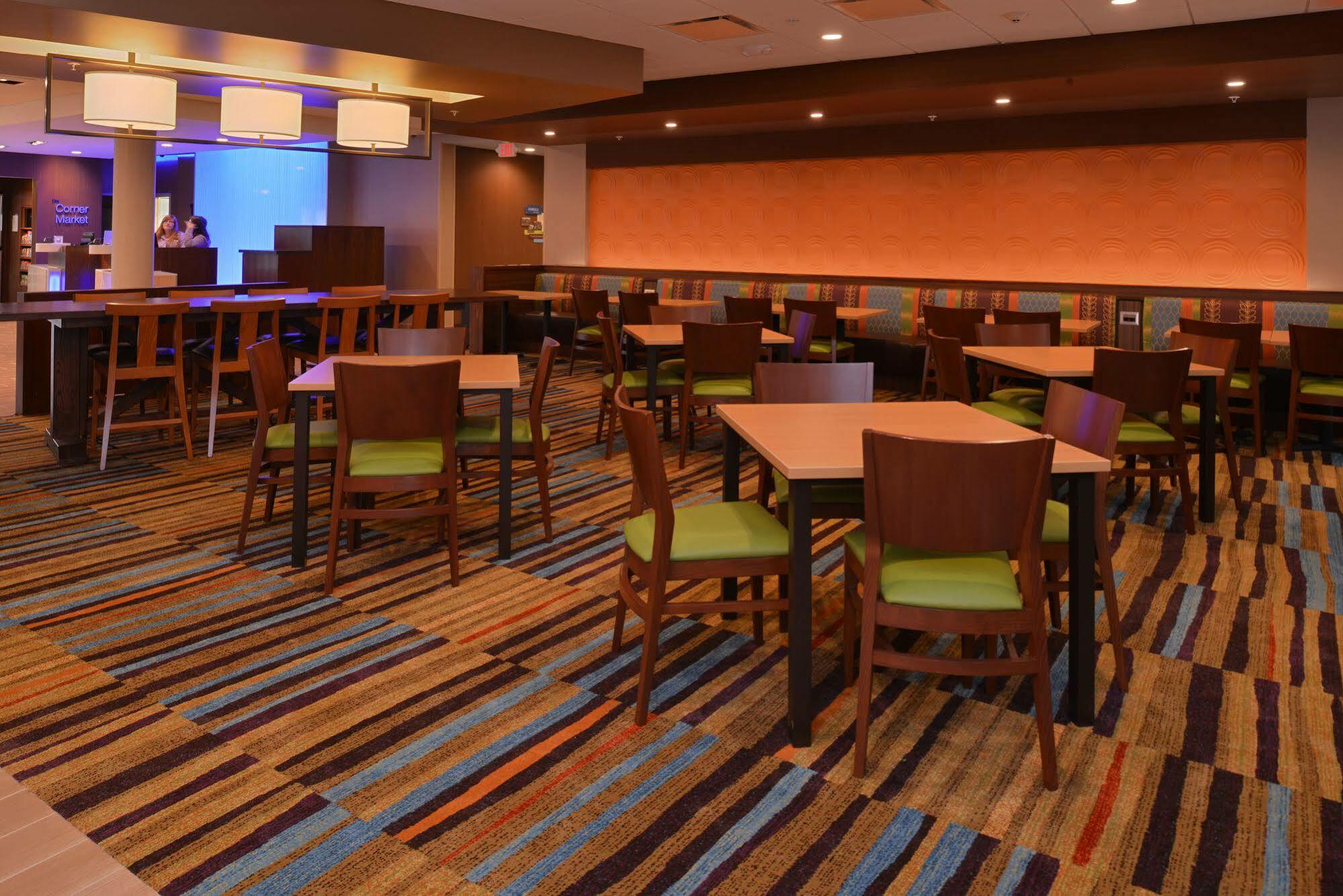 Hotel Fairfield & By Marriott Corpus Christi